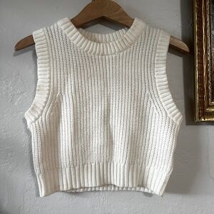 H&M Cropped Sweater Vest